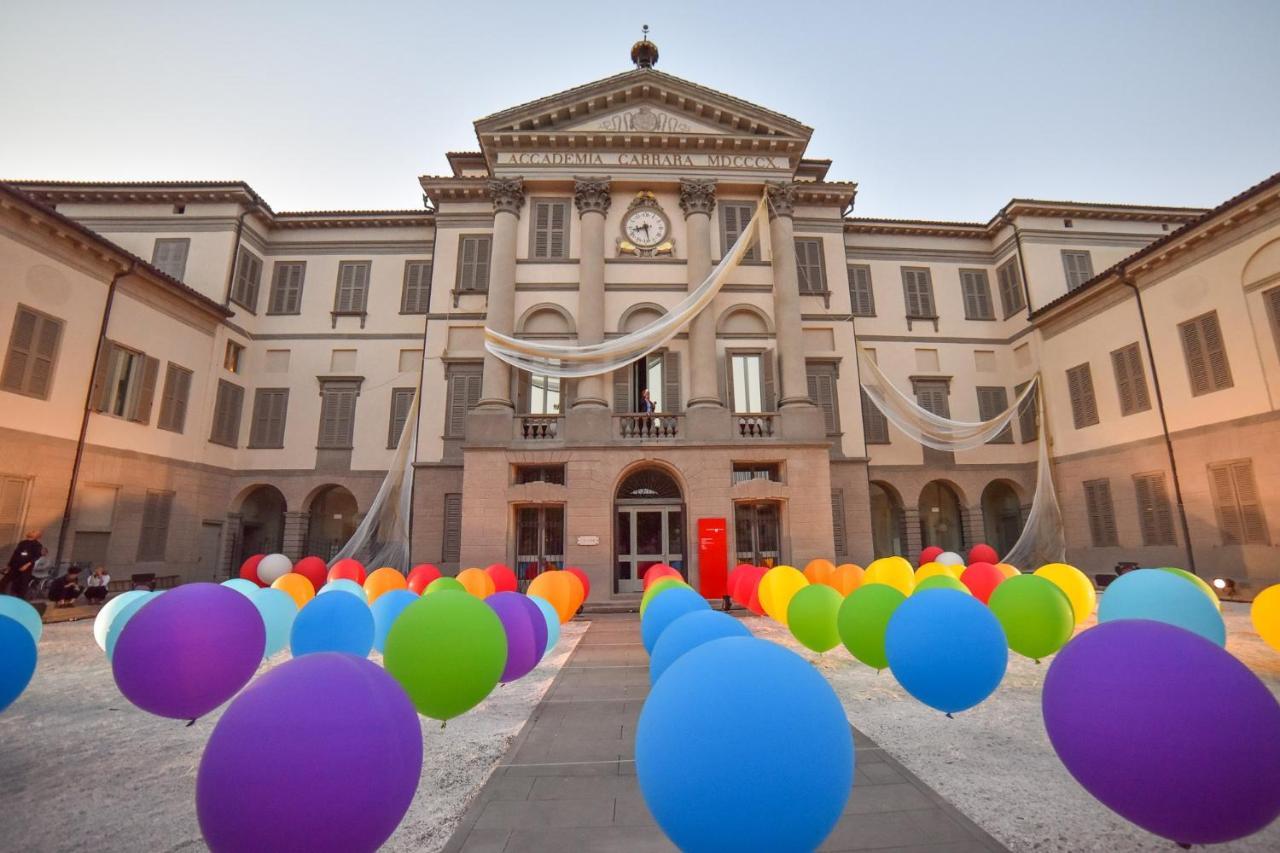 Feel - Accademia Carrara Apartment ベルガモ エクステリア 写真