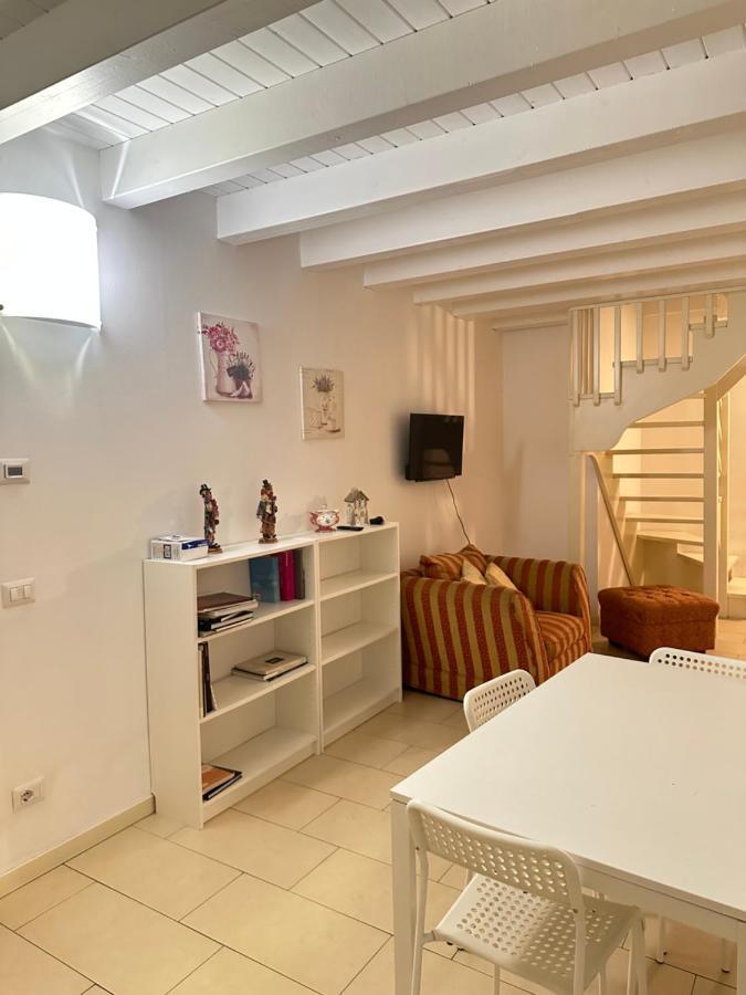 Feel - Accademia Carrara Apartment ベルガモ エクステリア 写真
